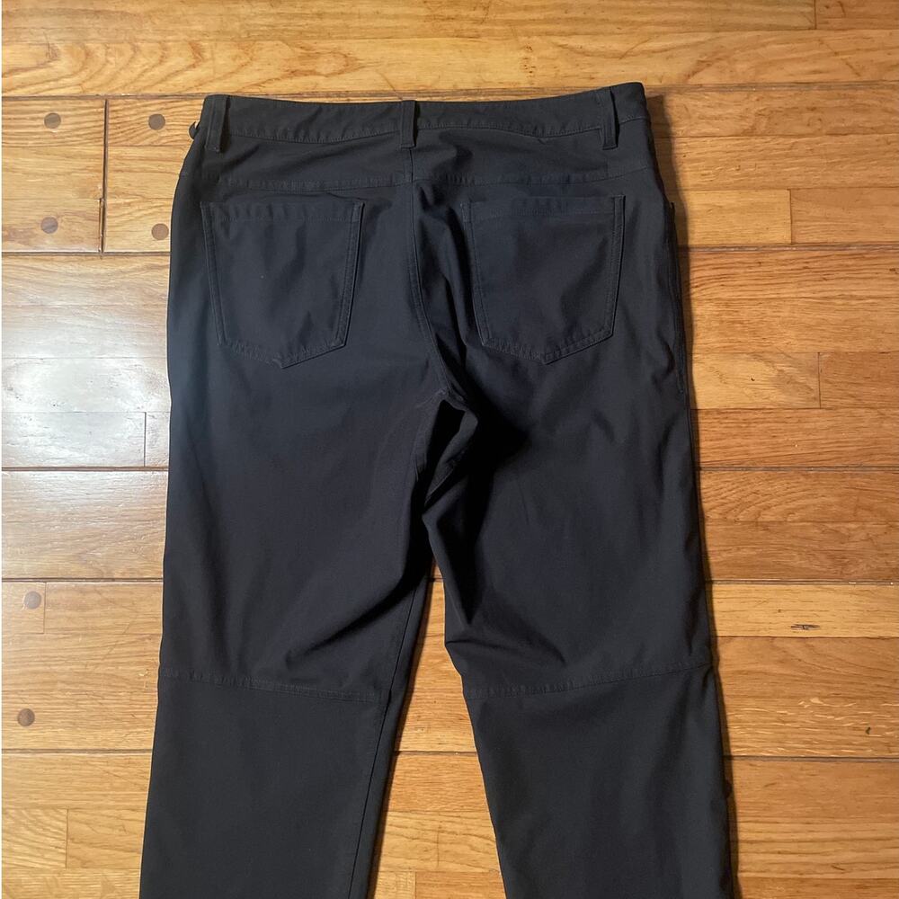 Lululemon ABC Pant Classic - Picture 6 of 15